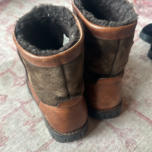 Men’s Ugg leather Beacon boots size 9 - Picture 3 of 8